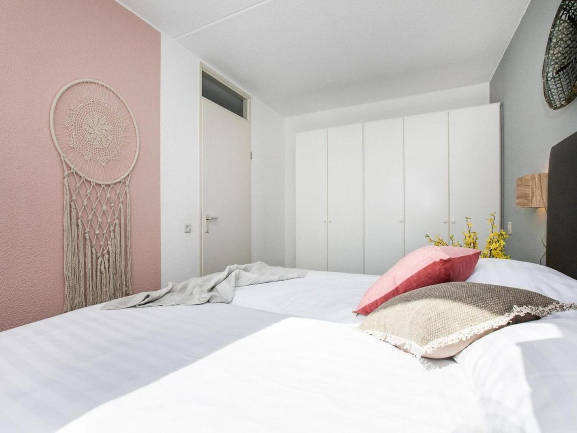 Seaside Elegant Apartment With Terrace Julianadorp Exterior photo